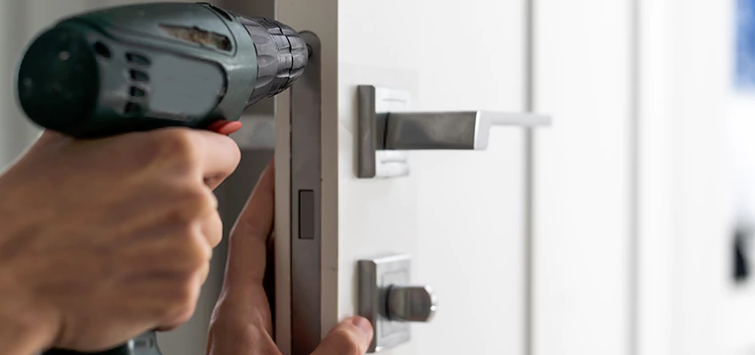 Locksmith For Lock Replacement Near Me in Fort Bragg, CA