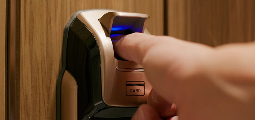 Locksmith Company For Window Lock Installation in Fort Bragg, California